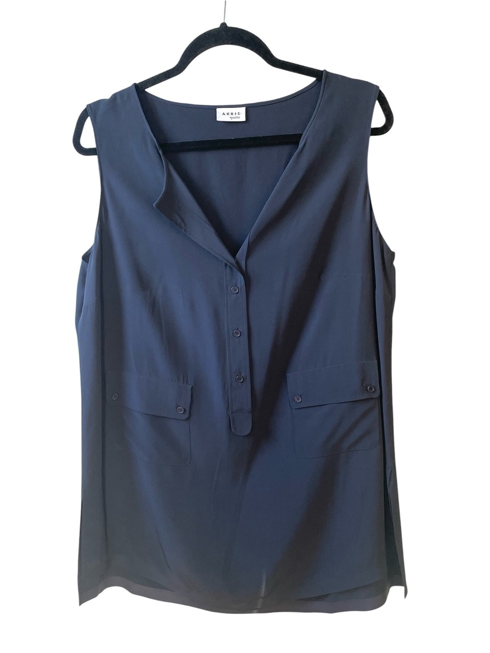 Akris Punto Sleeveless V-Neck Pocket Blouse Navy Blue 12
